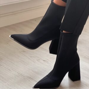 نیمبوت جلویراق